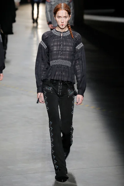 Look 26
